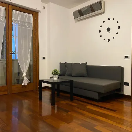 Gulliver Apartament Latina